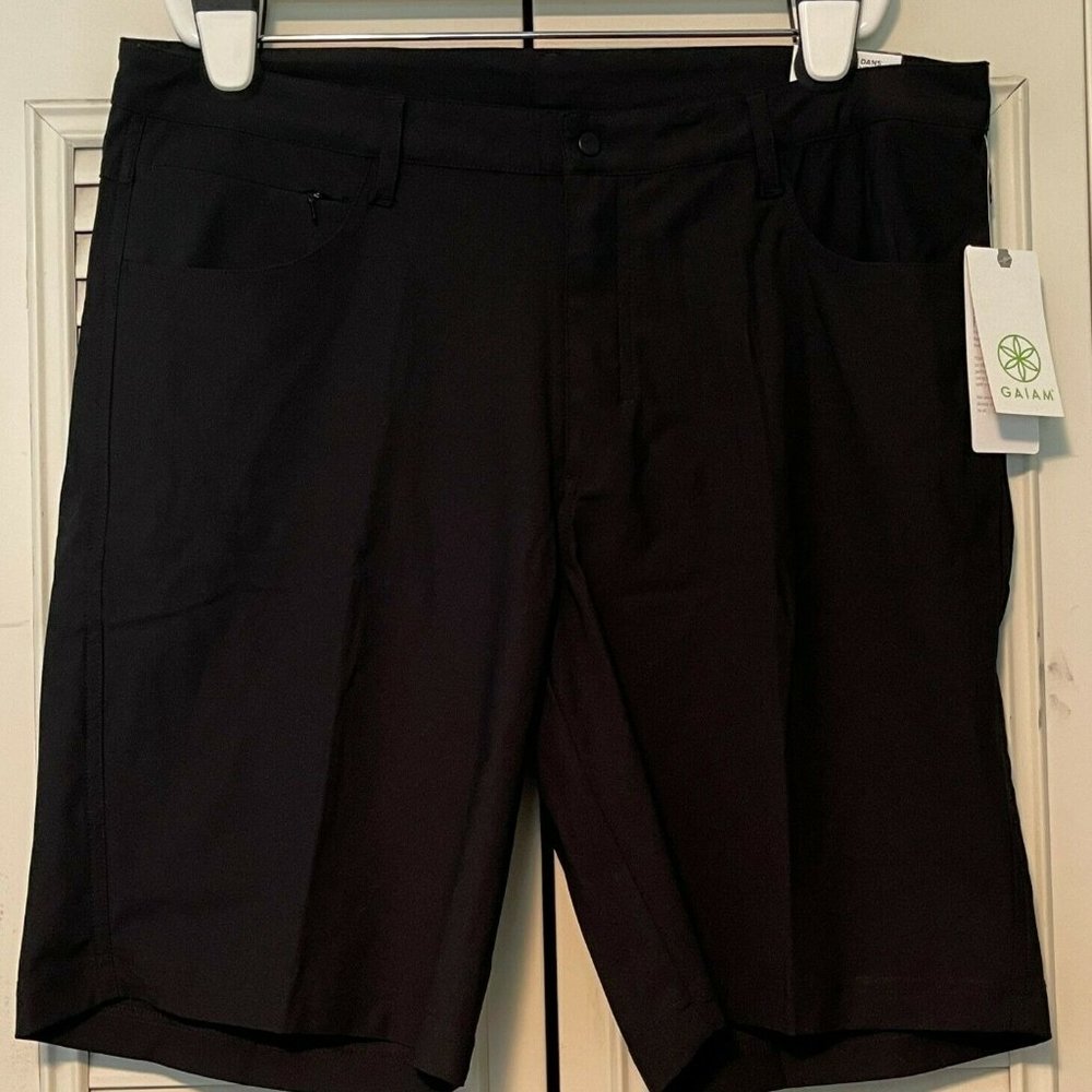 NWT Men's GAIAM Black Slim Fit Traveler Shorts GAM202SH01014 Sz 36 x 8.5"